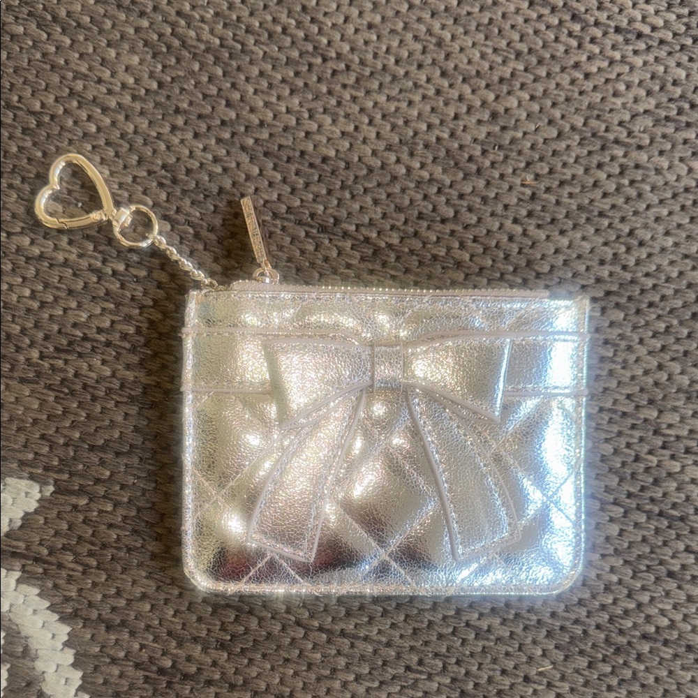 Shiraleah Silver Quilted Bow Cardholder Pouch